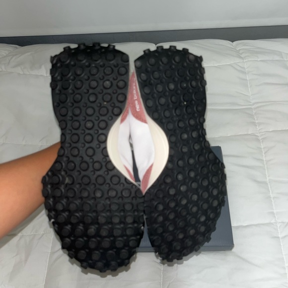 New Balance Sneakers - Picture 7 of 7